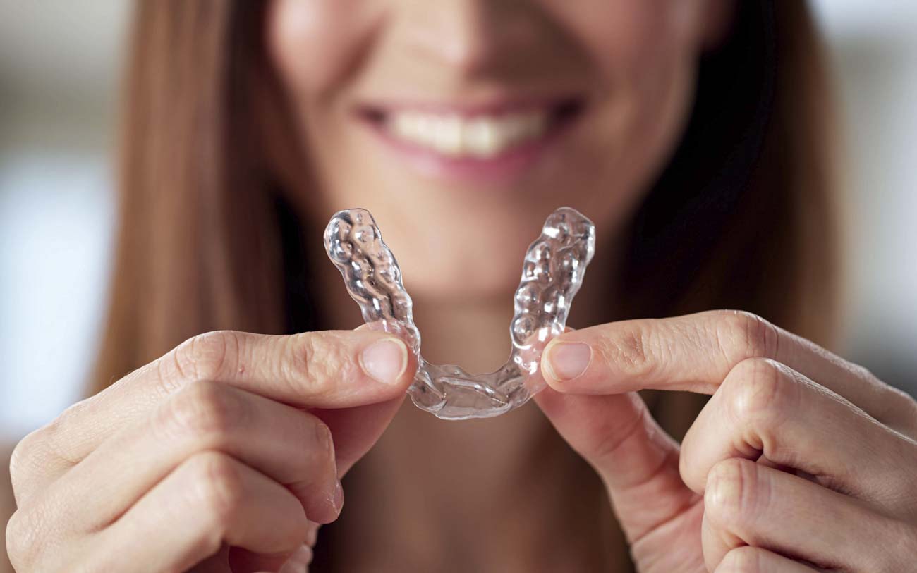 Clear Aligners vs. Traditional Braces: Which Is Right for You in Phoenix?